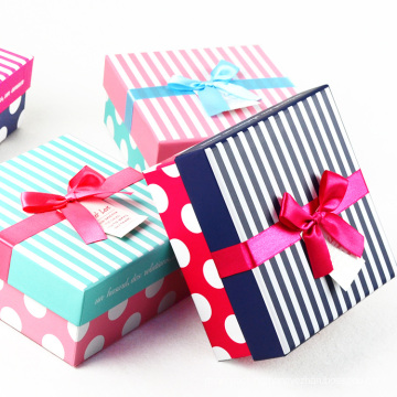 Popular Stripe / DOT Printing Paper Gift Box with Ribbon